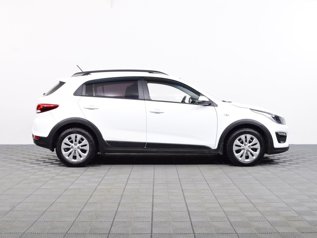 Kia Rio Luxe 1.6 АКПП, 2018 фото 8