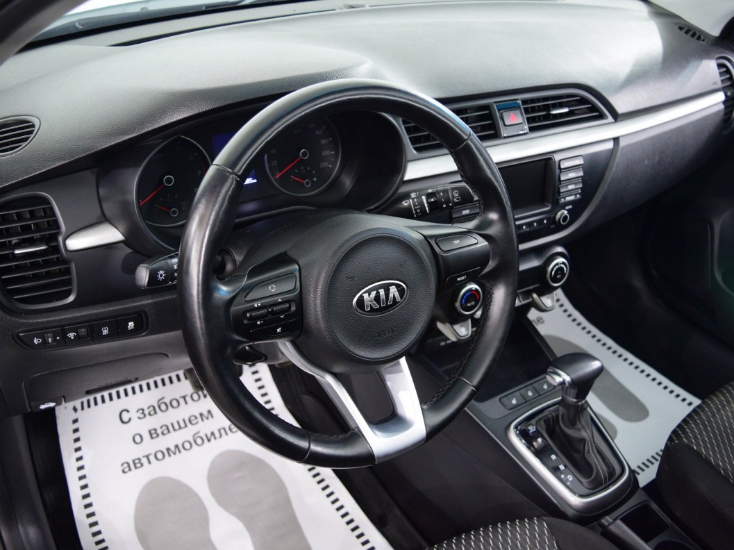 Kia Rio Luxe 1.6 АКПП, 2018 фото 14