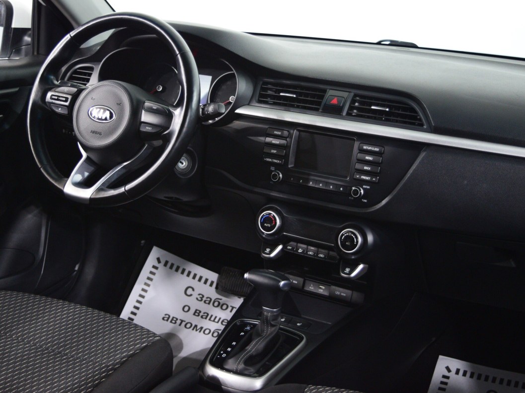 Kia Rio Luxe 1.6 АКПП, 2018 фото 17