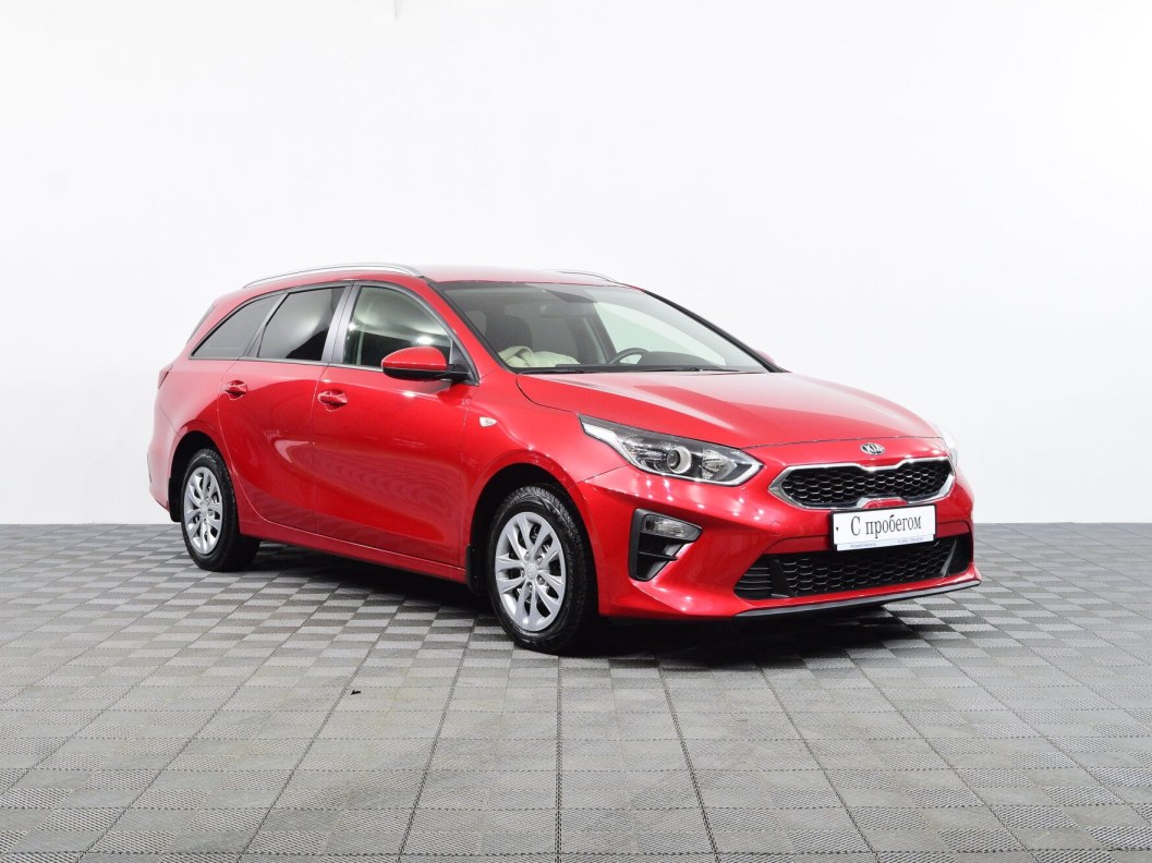 Kia Ceed Luxe 1.6 АКПП, 2021 фото 1