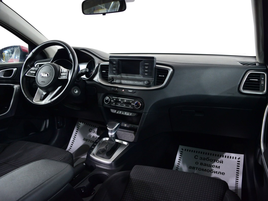 Kia Ceed Luxe 1.6 АКПП, 2021 фото 21