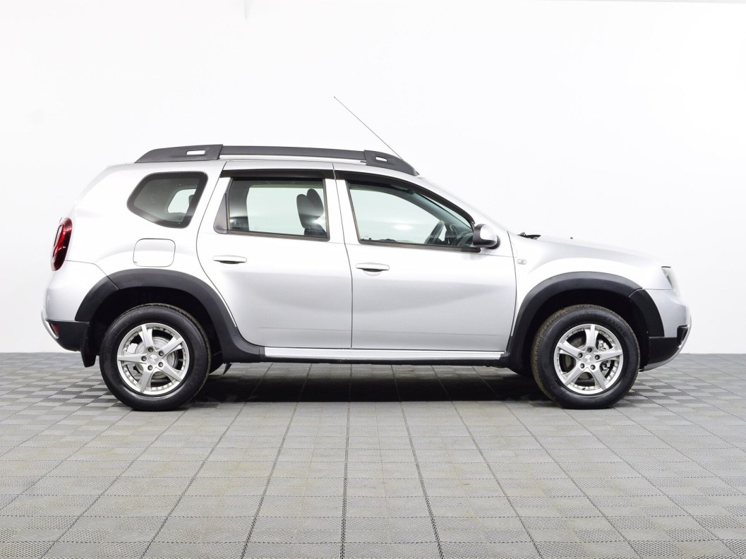 Renault Duster Life 2.0 АКПП, 2016 фото 8