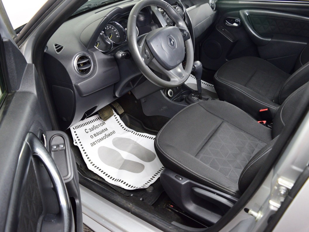 Renault Duster Life 2.0 АКПП, 2016 фото 9