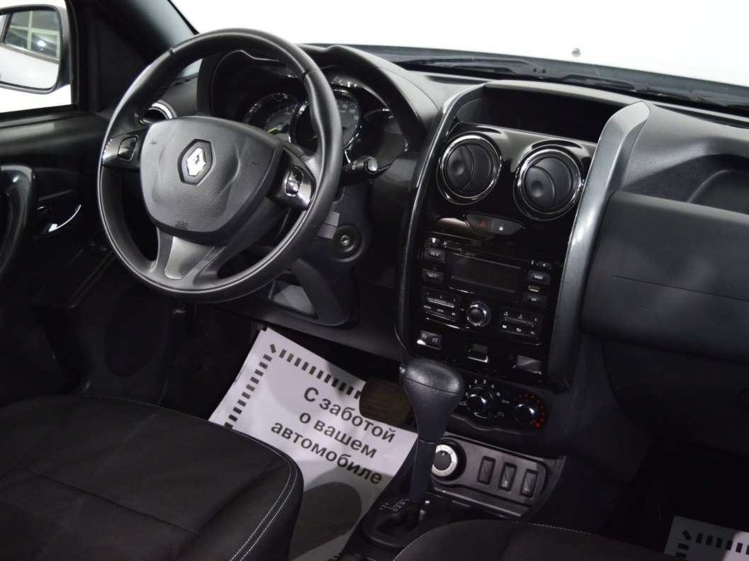 Renault Duster Life 2.0 АКПП, 2016 фото 16
