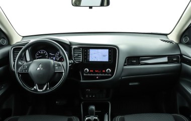 Mitsubishi Outlander Ultimate 2.4 CVT, 2019 превью 8