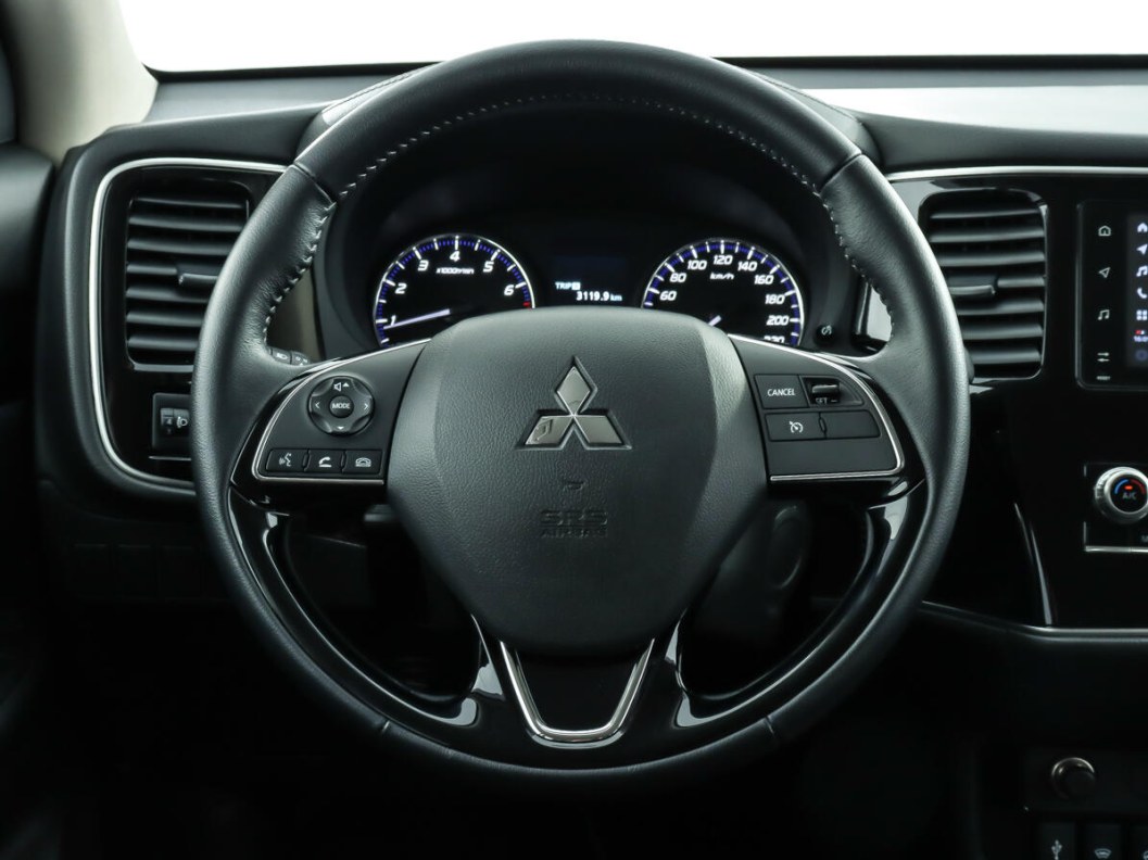 Mitsubishi Outlander Ultimate 2.4 CVT, 2019 фото 12
