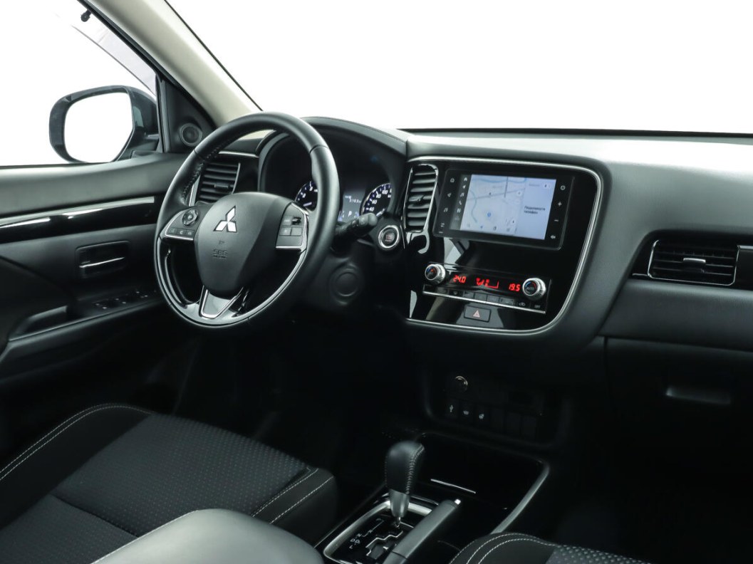 Mitsubishi Outlander Ultimate 2.4 CVT, 2019 фото 21