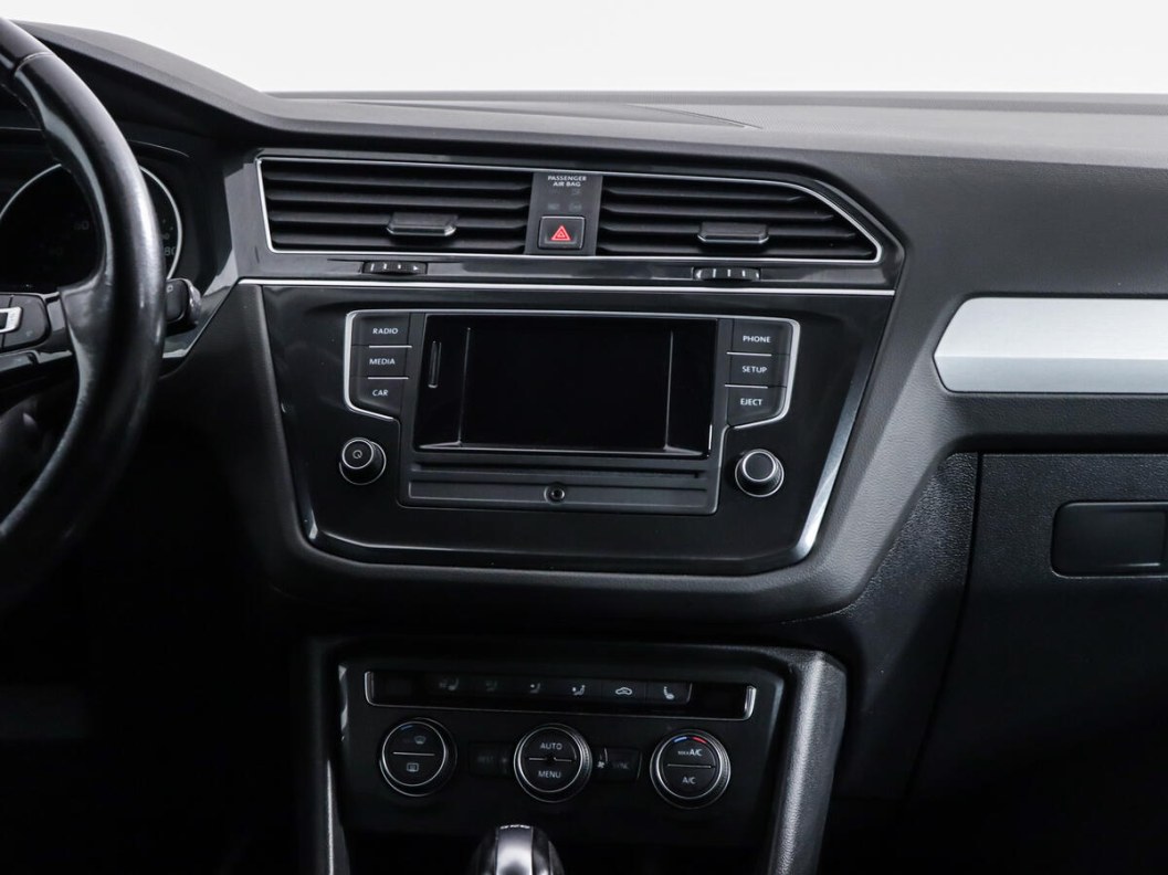 Volkswagen Tiguan Comfortline 2.0 DSG, 2017 фото 12