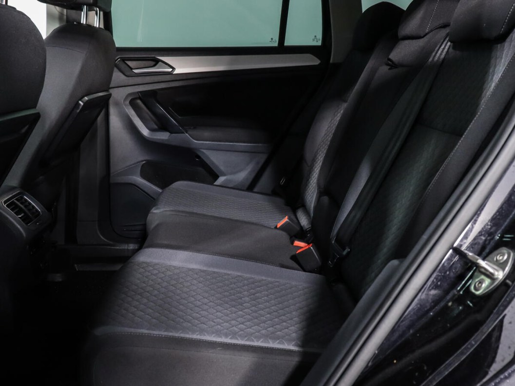 Volkswagen Tiguan Comfortline 2.0 DSG, 2017 фото 13