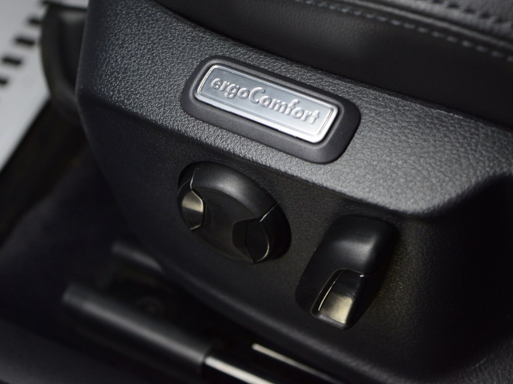 Volkswagen Passat Business 1.8 DSG, 2018 фото 14
