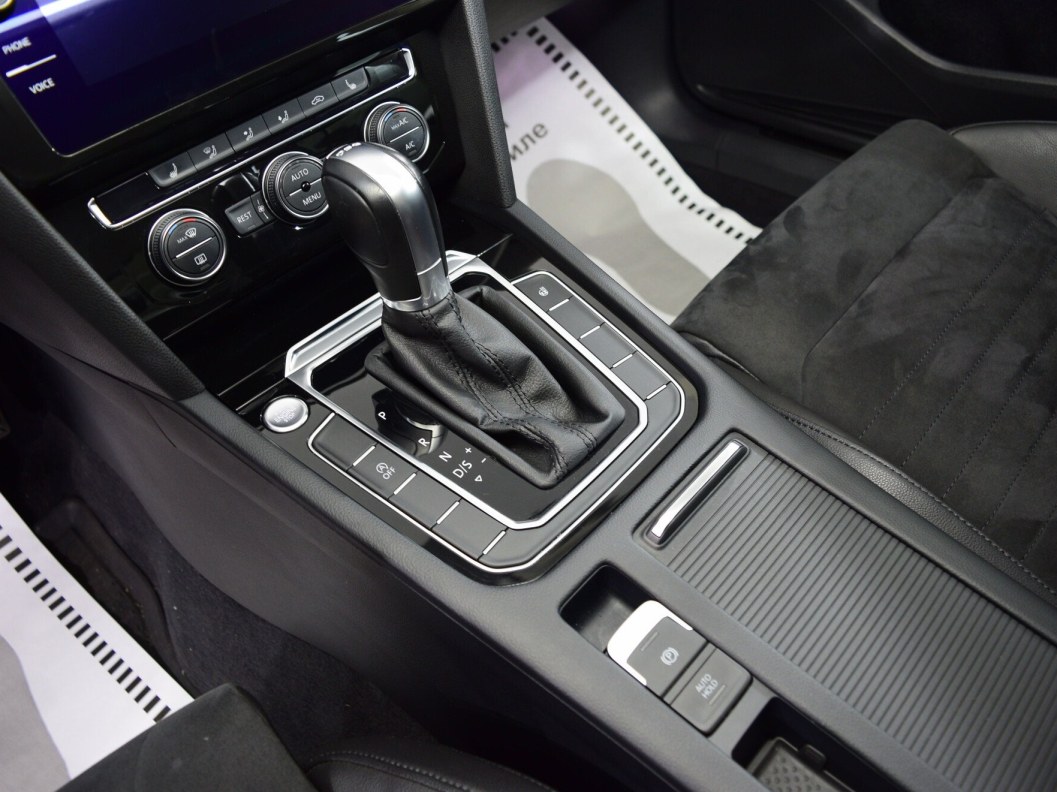 Volkswagen Passat Business 1.8 DSG, 2018 фото 19