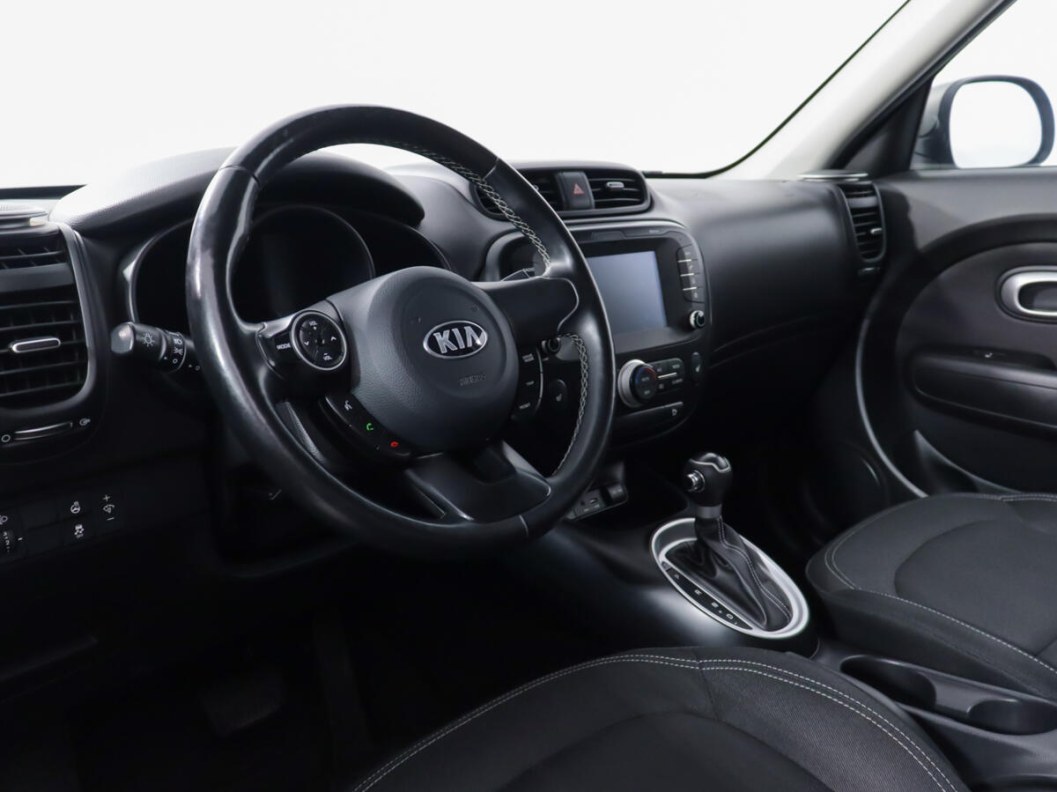 Kia Soul Luxe 2.0 АКПП, 2019 фото 9