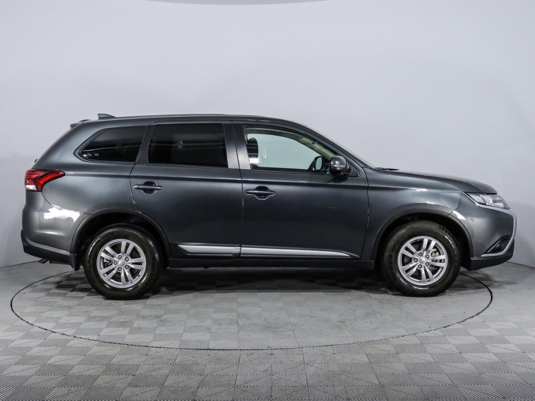 Mitsubishi Outlander Invite 2.0 CVT, 2021 фото 8