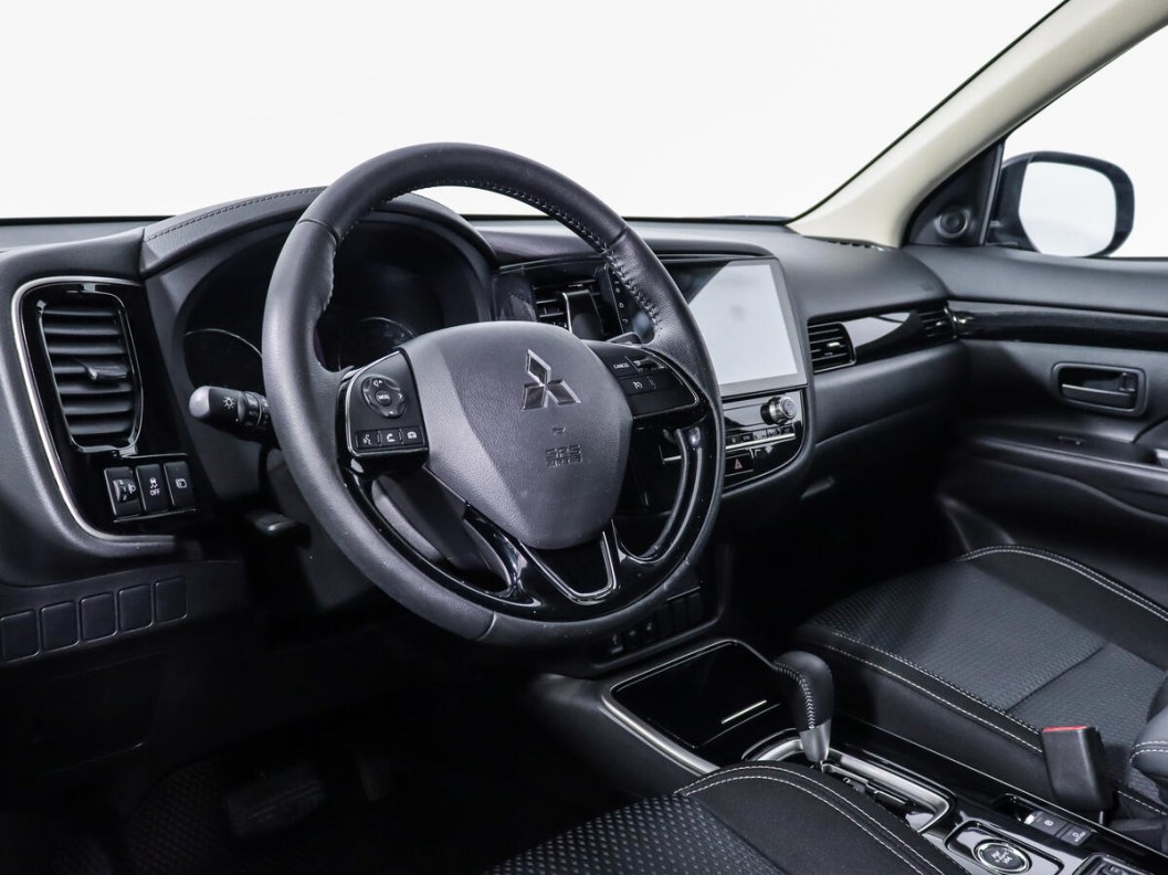 Mitsubishi Outlander Invite 2.0 CVT, 2021 фото 9