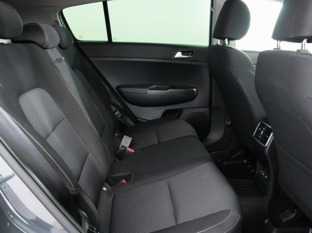 Kia Sportage 2.0 АКПП, 2019 фото 10