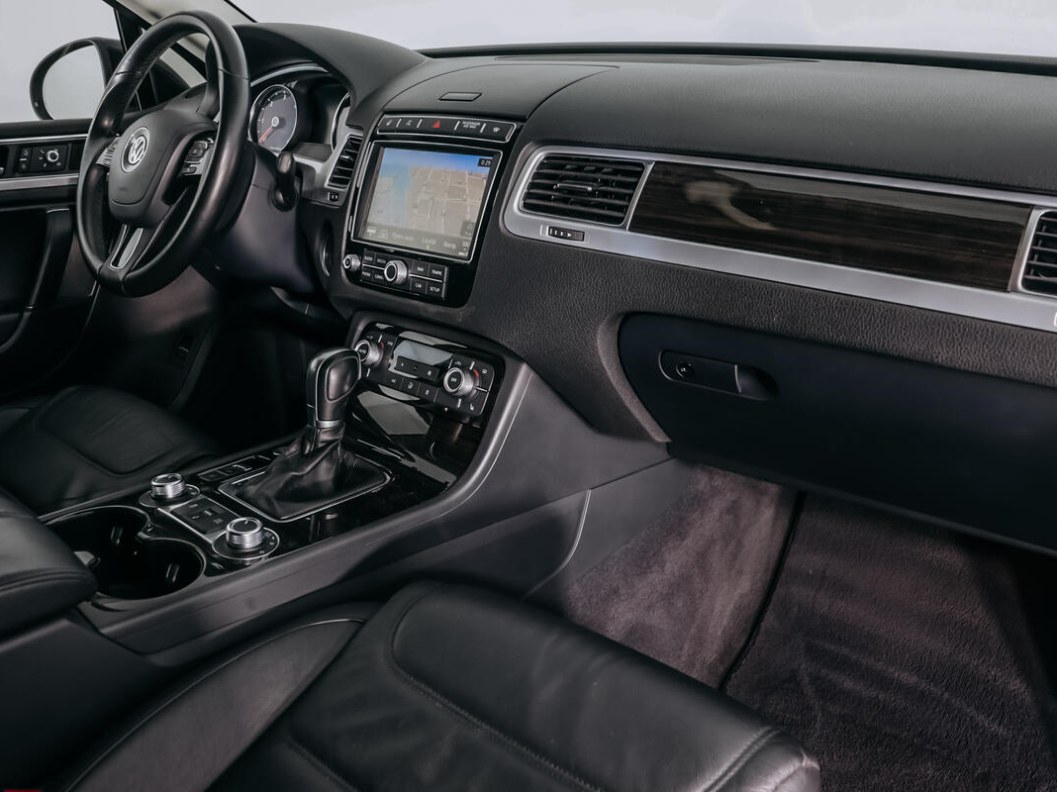 Volkswagen Touareg R-Line 3.0 , 2017 фото 10