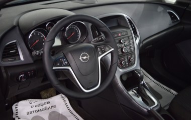 Opel Astra Enjoy 1.4 АКПП, 2013 превью 9