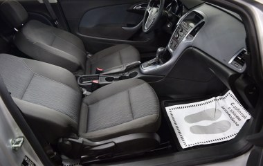 Opel Astra Enjoy 1.4 АКПП, 2013 превью 11