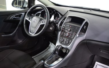 Opel Astra Enjoy 1.4 АКПП, 2013 превью 15
