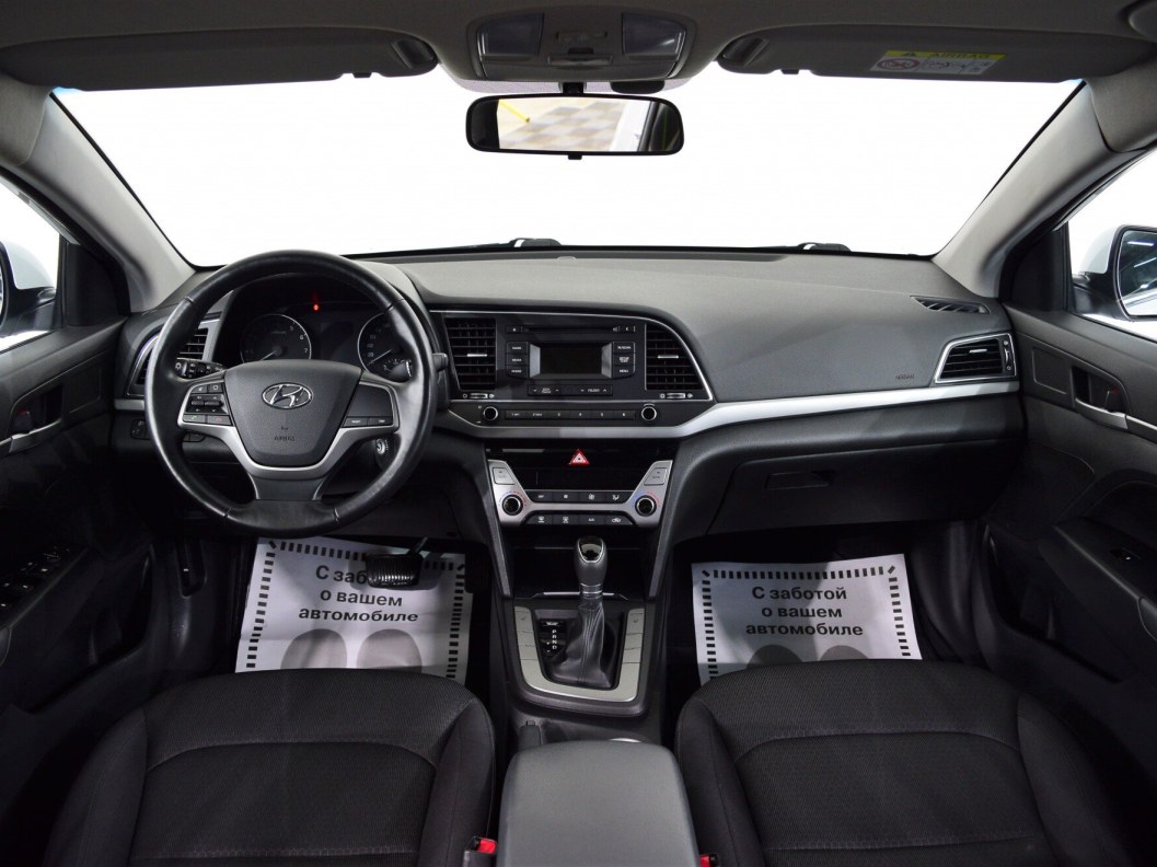 Hyundai Elantra Active 1.6 АКПП, 2018 фото 10