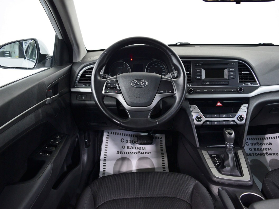 Hyundai Elantra Active 1.6 АКПП, 2018 фото 14