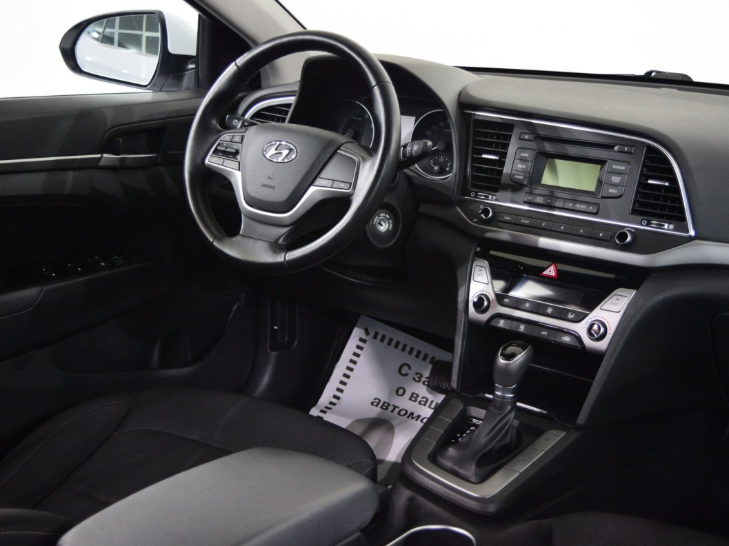 Hyundai Elantra Active 1.6 АКПП, 2018 фото 16