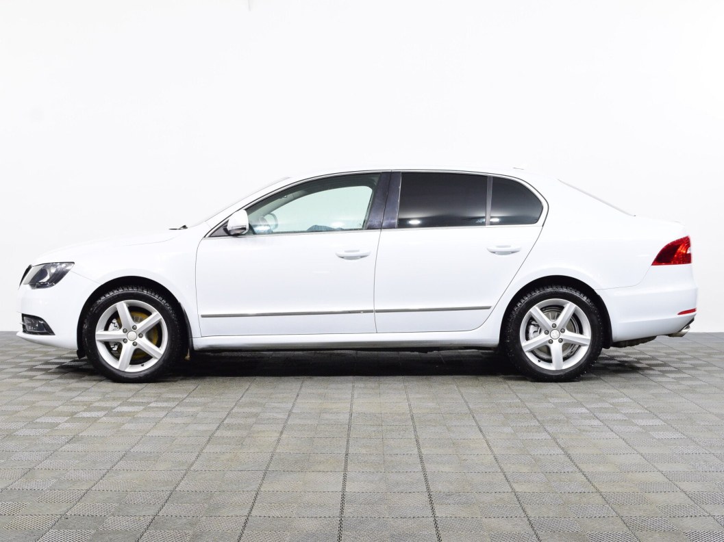 Skoda Superb Elegance 1.8 DSG, 2014 фото 4