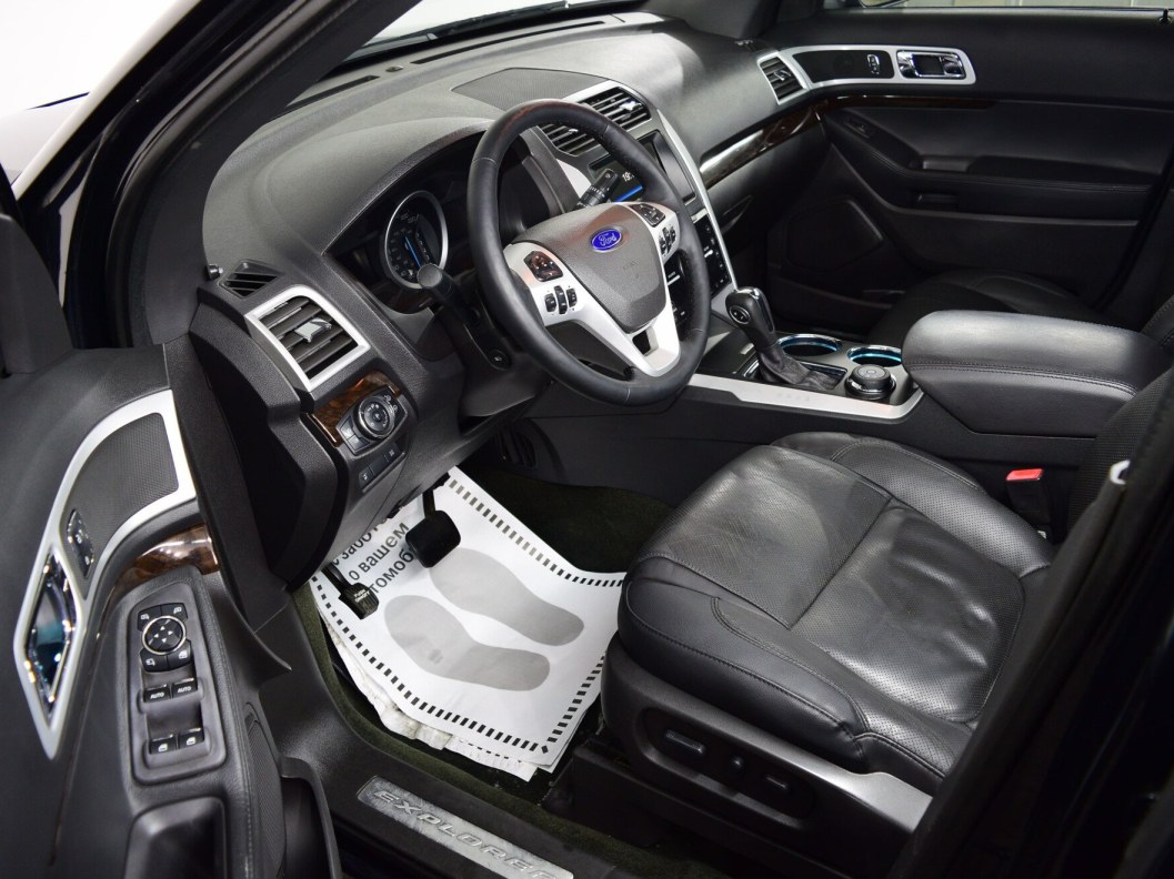 Ford Explorer 3.5 , 2013 фото 9