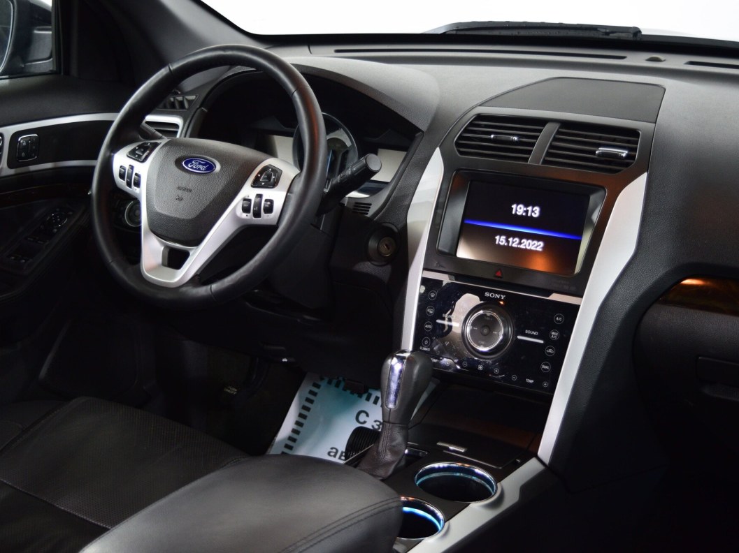 Ford Explorer 3.5 , 2013 фото 22