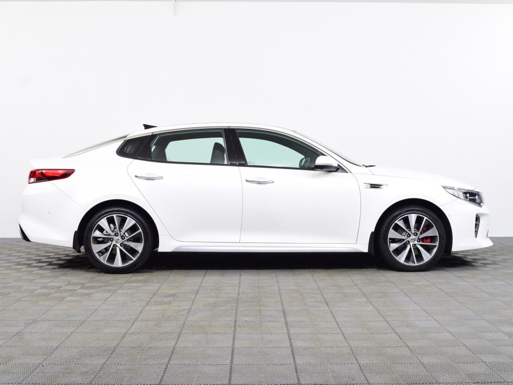 Kia Optima GT-line 2.4 АКПП, 2017 фото 8