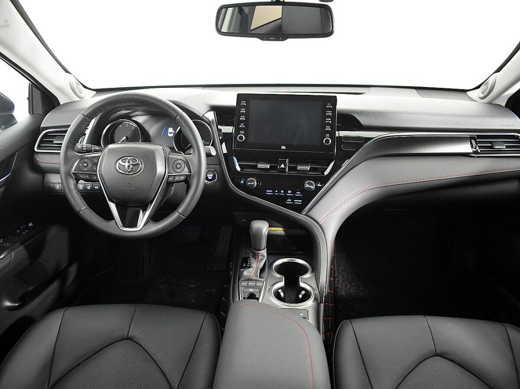 Toyota Camry 3.5 АКПП, 2021 фото 8