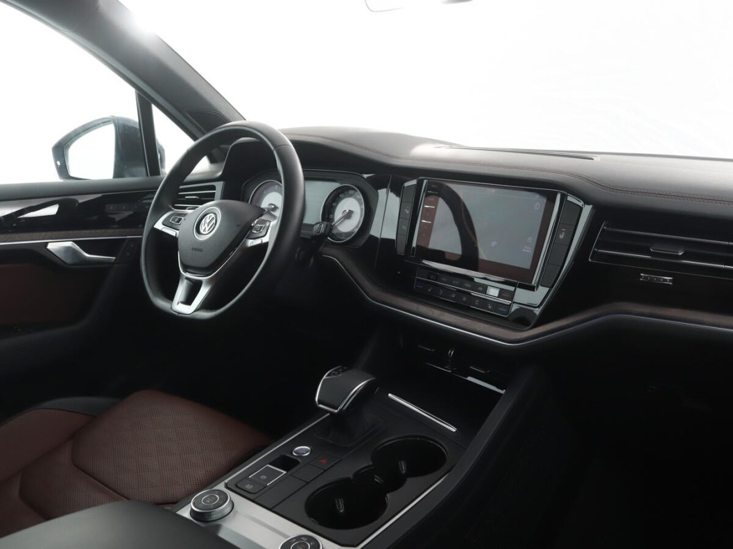 Volkswagen Touareg Exclusive 3.0 , 2020 фото 19