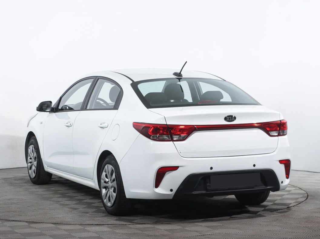Kia Rio Comfort 1.4 АКПП, 2020 фото 4