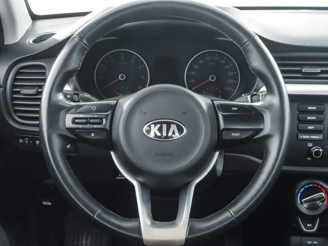 Kia Rio Comfort 1.4 АКПП, 2020 фото 11