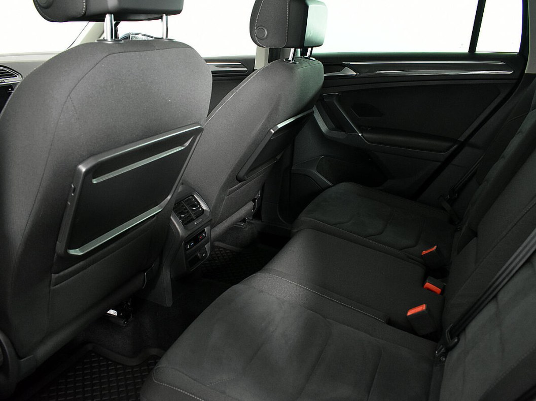 Volkswagen Tiguan Comfortline 2.0 DSG, 2020 фото 11