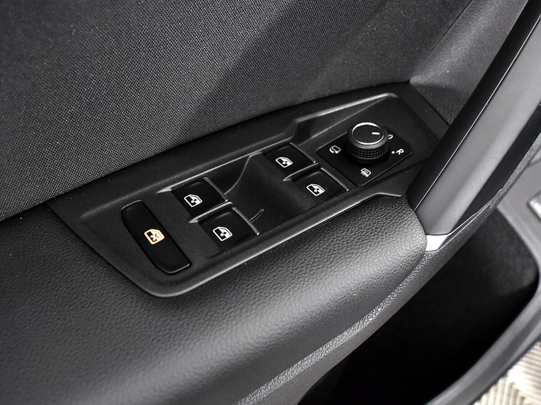 Volkswagen Tiguan Comfortline 2.0 DSG, 2020 фото 13