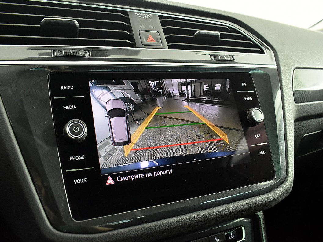 Volkswagen Tiguan Comfortline 2.0 DSG, 2020 фото 14