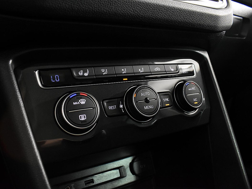 Volkswagen Tiguan Comfortline 2.0 DSG, 2020 фото 16