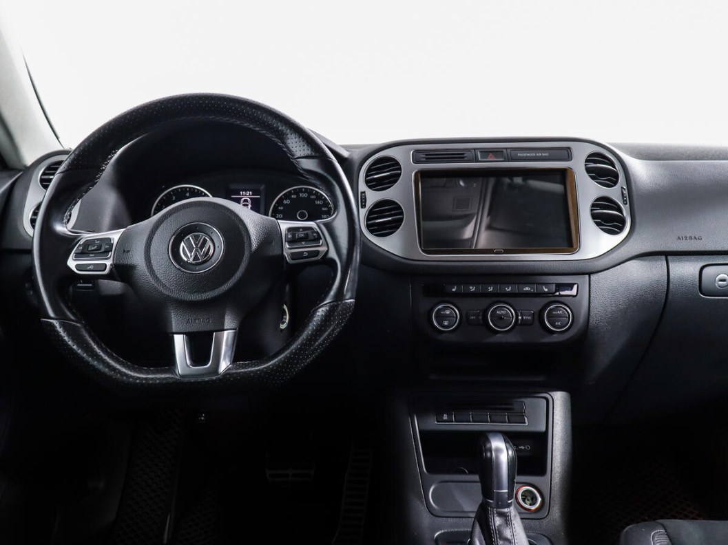 Volkswagen Tiguan Sport 2.0 АКПП, 2016 фото 10