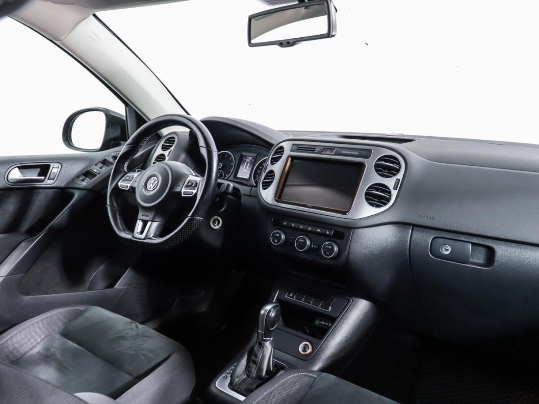 Volkswagen Tiguan Sport 2.0 АКПП, 2016 фото 11