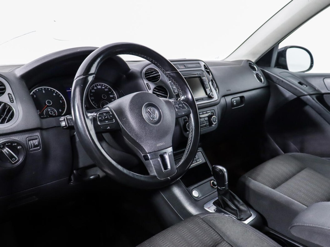 Volkswagen Tiguan Track & Field 2.0 АКПП, 2013 фото 9