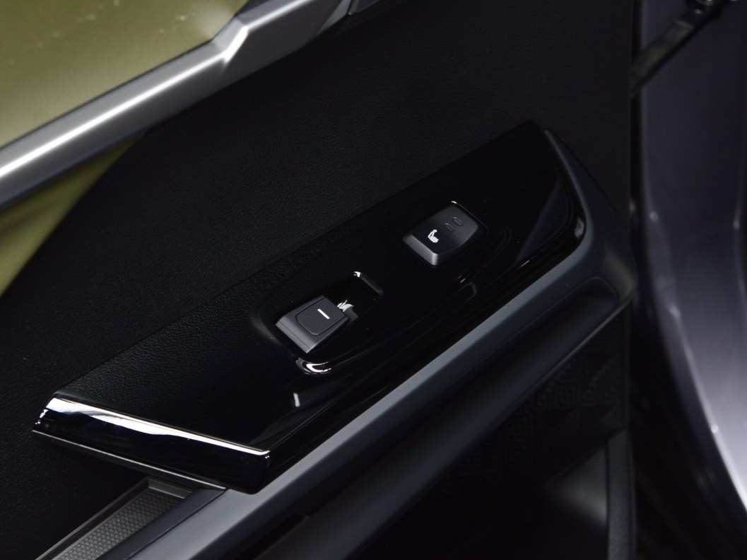 SsangYong Torres 4WD , 2022 фото 11