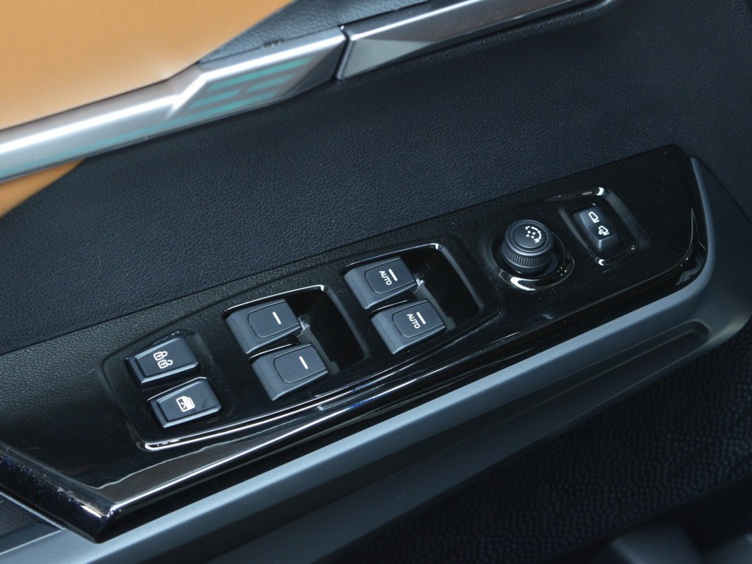 SsangYong Torres 4WD , 2022 фото 12