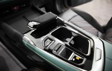 Changan UNI-T FWD Tech DCT, 2023 превью 14