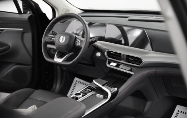 Changan UNI-T FWD Tech DCT, 2023 превью 8