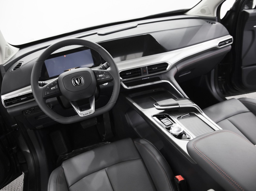 Changan UNI-T FWD Luxe DCT, 2022 фото 7