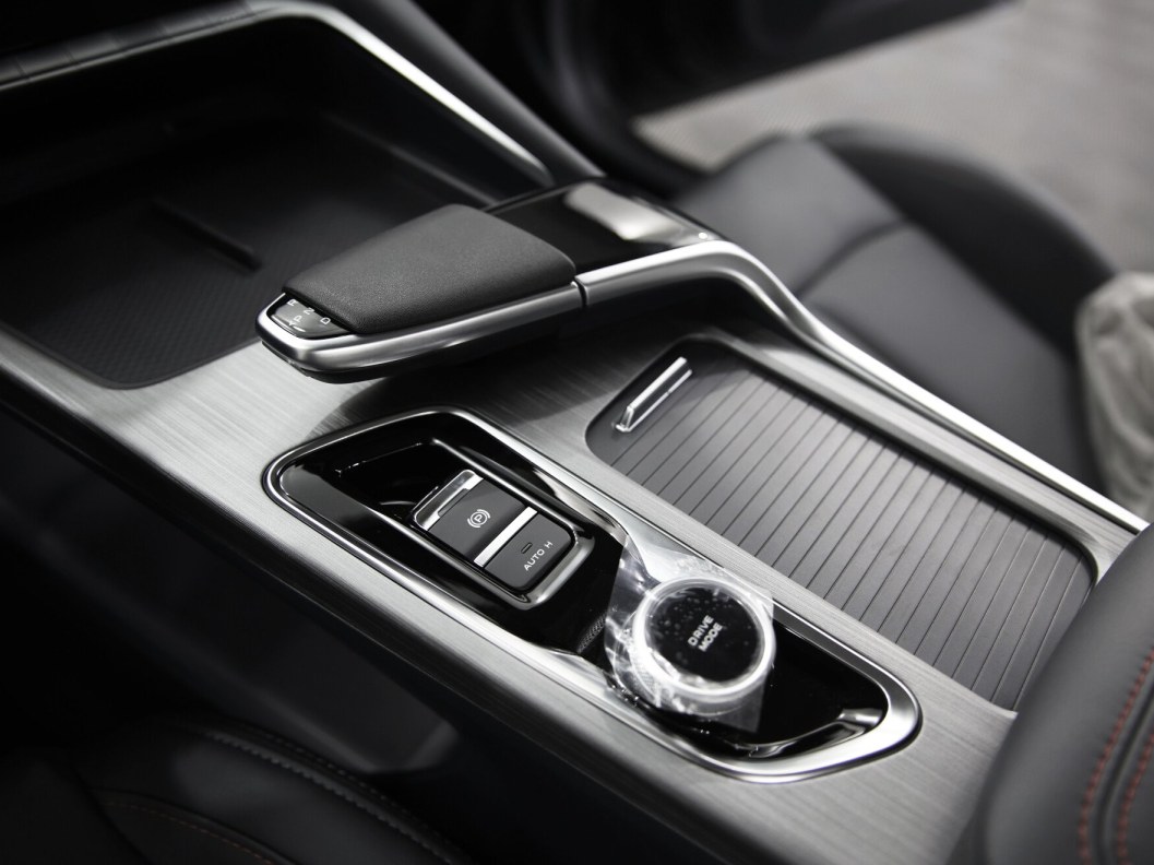 Changan UNI-T FWD Luxe DCT, 2022 фото 12