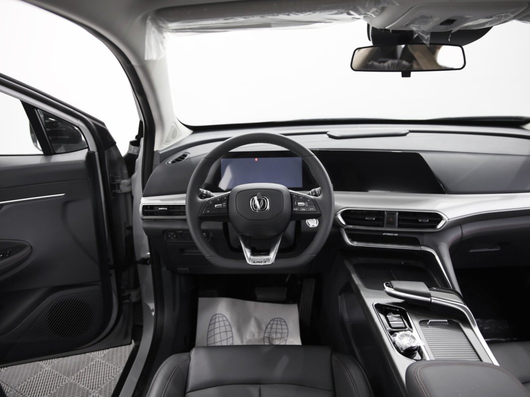 Changan UNI-T FWD Luxe DCT, 2022 фото 7