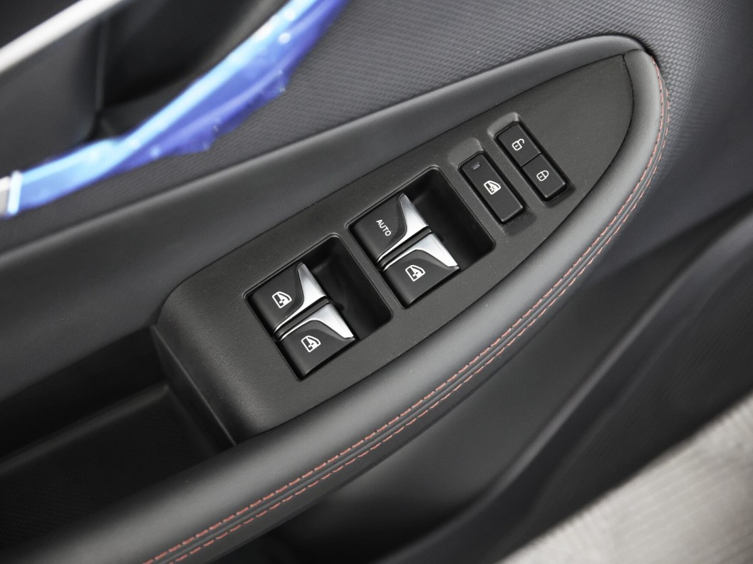 Changan UNI-T FWD Luxe DCT, 2022 фото 13
