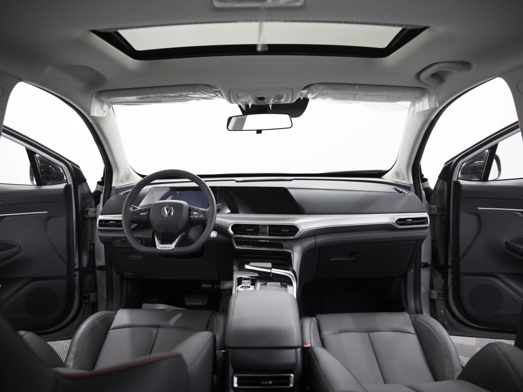 Changan UNI-T FWD Luxe DCT, 2022 фото 15